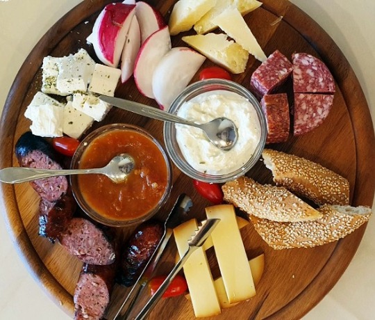 Platter of cold cuts and cheese